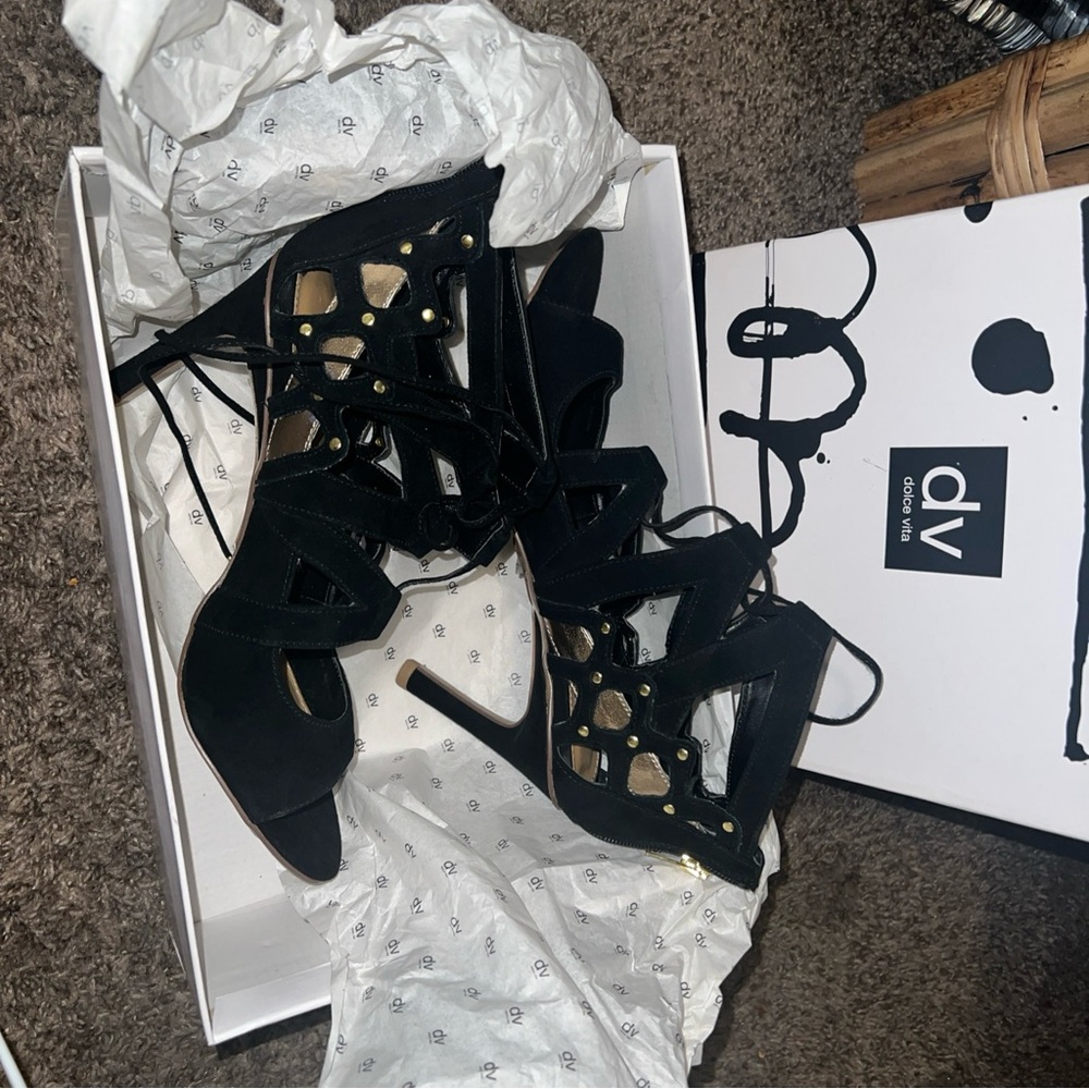 Dolce Devita open toed suede heels